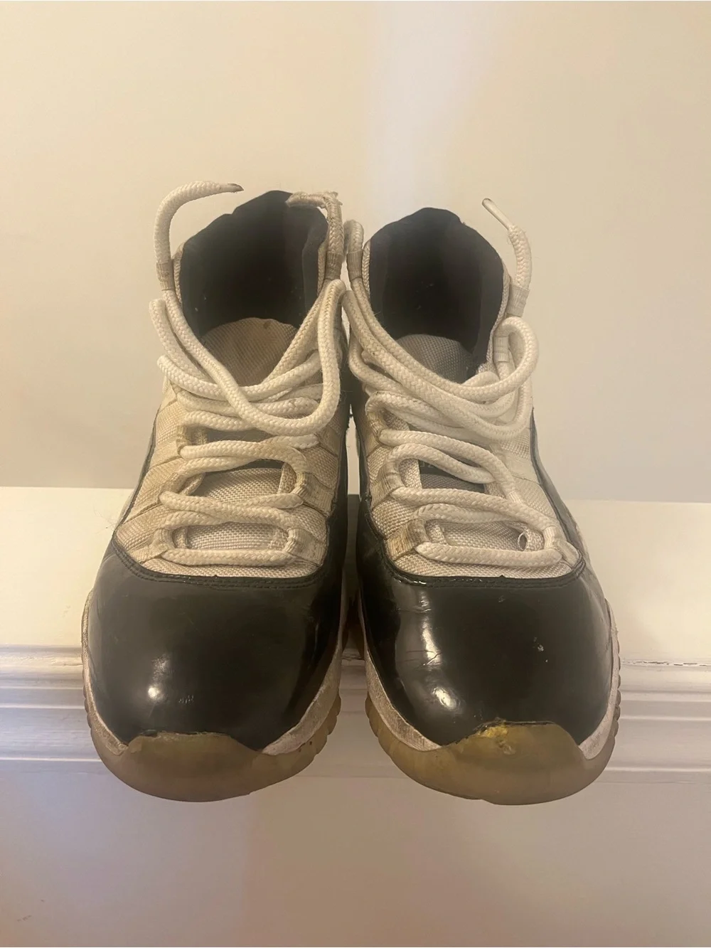 Beat up Jordan 11s. Size 9.